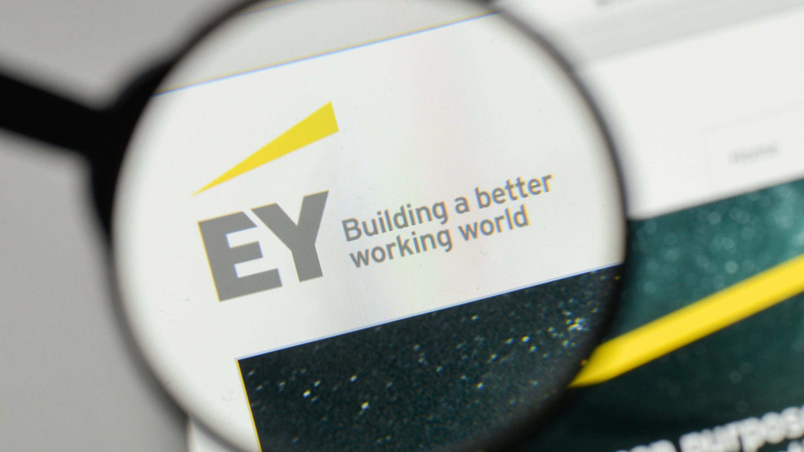 EY slims workforce for first time in 14 years