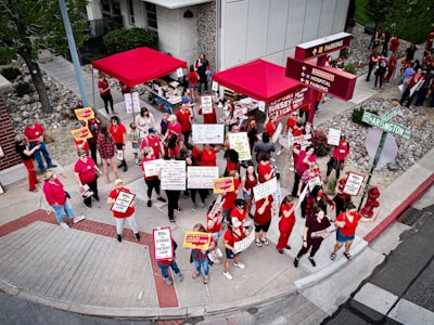 Boeing machinists end strike, return to work