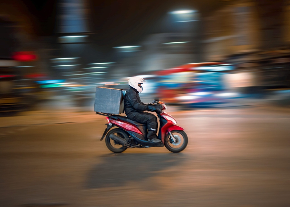 China’s food delivery platforms begin to enforce rider breaks