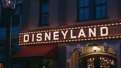 Disneyland workers force settlement in wage theft lawsuit