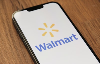 Walmart turns to Instacart exec to oversee AI projects