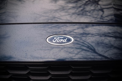 Ford agrees to job protection scheme at its Cologne e-car site