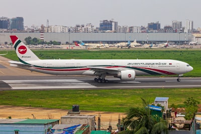 Airlines eye push to pay controllers during future shutdowns