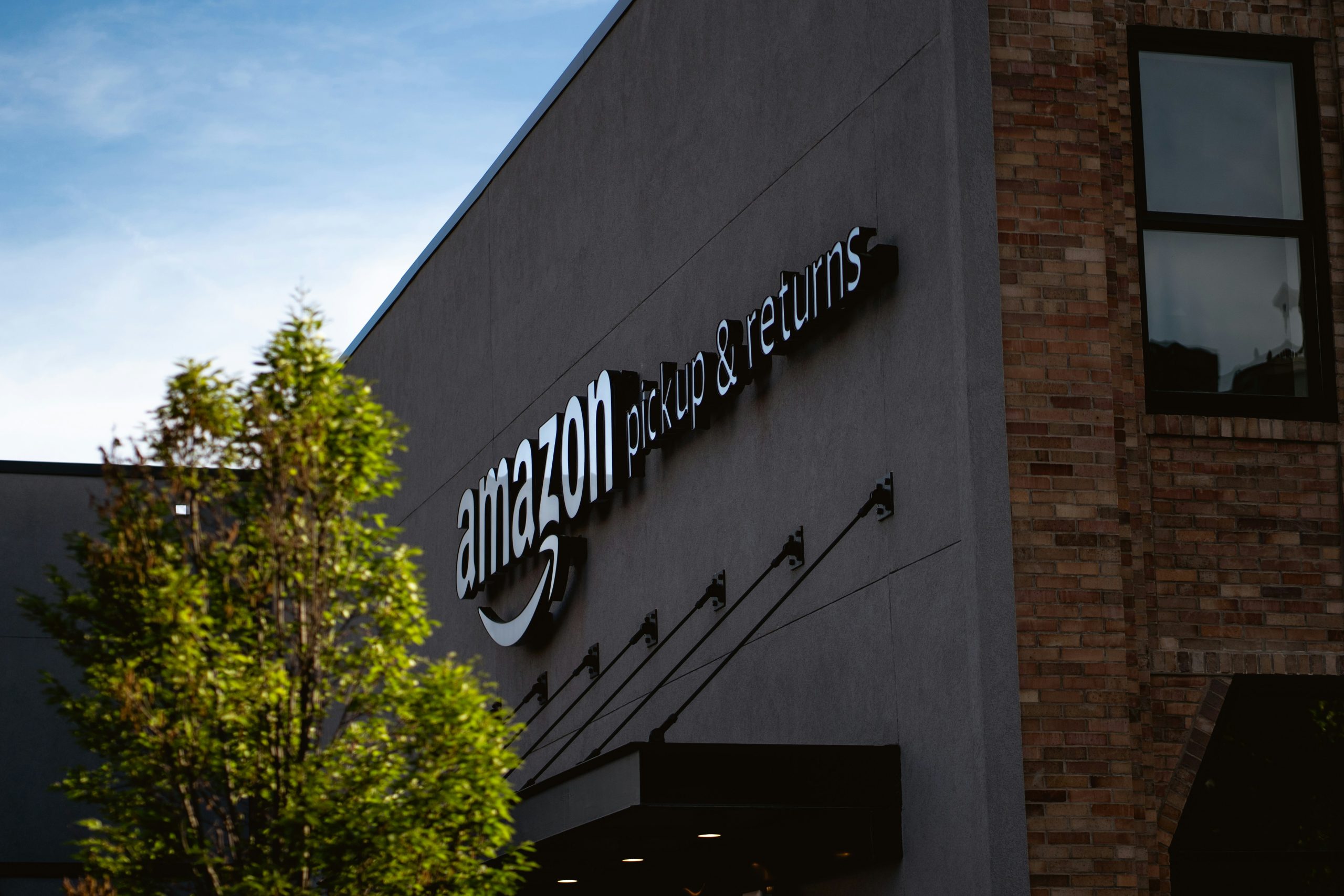 Amazon accidentally sends email confirming layoffs